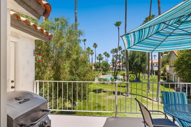 290 Vista Royale Circle W, Palm Desert, CA 92211