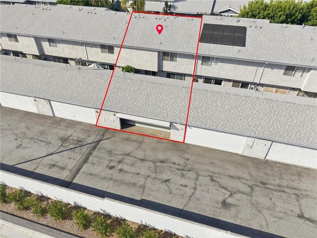 8901 Serapis 8, Downey, CA 90240