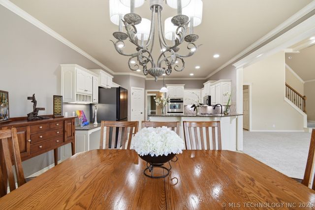 3828 S Sequoia Avenue, Broken Arrow, OK 74011
