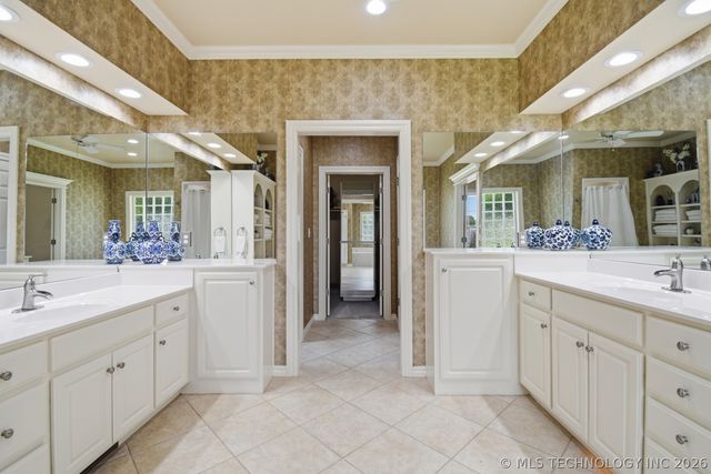 3828 S Sequoia Avenue, Broken Arrow, OK 74011