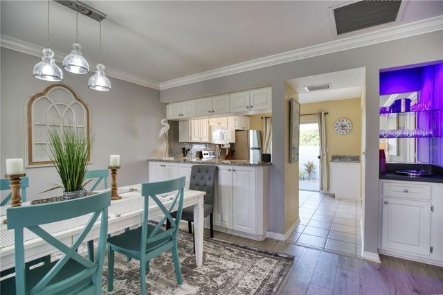 208 CERROMAR WAY S 26, Venice, FL 34293