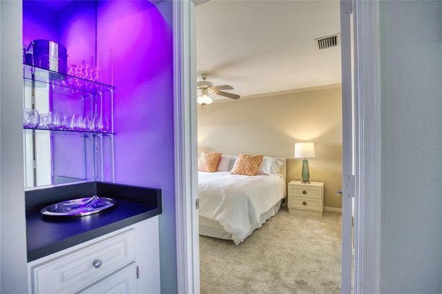 208 CERROMAR WAY S 26, Venice, FL 34293