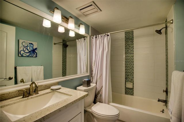 208 CERROMAR WAY S 26, Venice, FL 34293