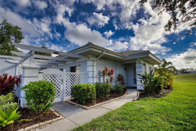 208 CERROMAR WAY S 26, Venice, FL 34293