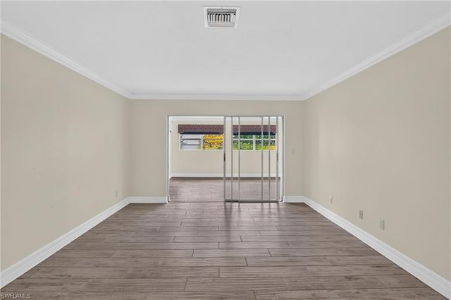 450 Huntington DR, Naples, FL 34109