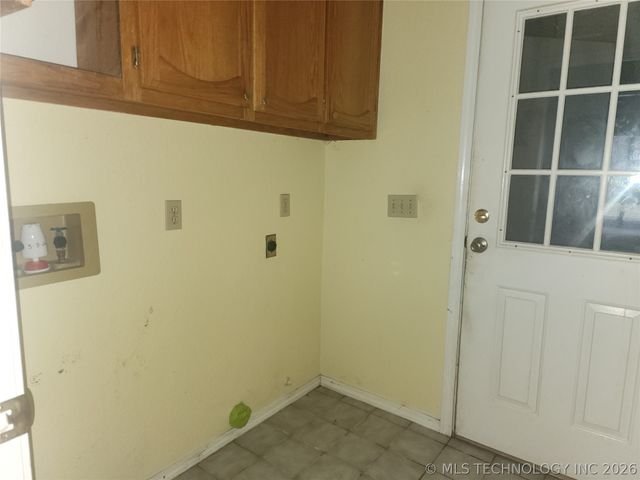 9872 E Northshire Street, Claremore, OK 74017