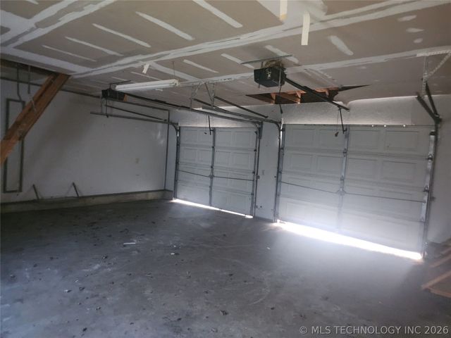 9872 E Northshire Street, Claremore, OK 74017