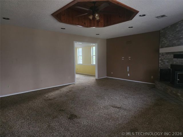 9872 E Northshire Street, Claremore, OK 74017