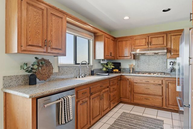 7948 Cinthia Street, La Mesa, CA 91941