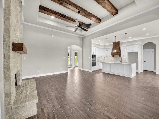 1040 Arbor Vista Drive, Azle, TX 76020