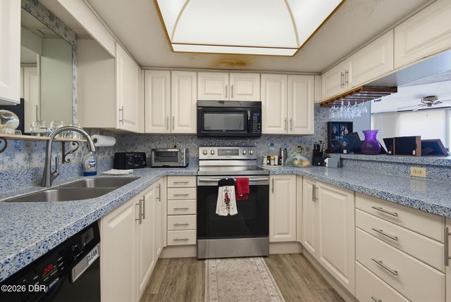 2425 S Atlantic Ave Apt 1103, Daytona Beach Shores, FL 32118