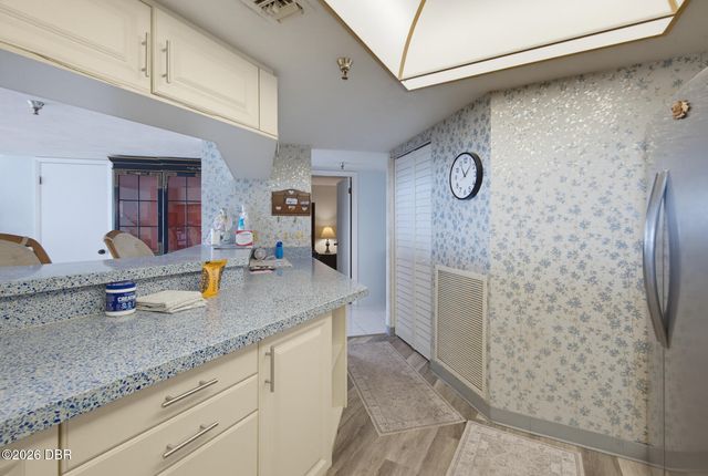 2425 S Atlantic Ave Apt 1103, Daytona Beach Shores, FL 32118