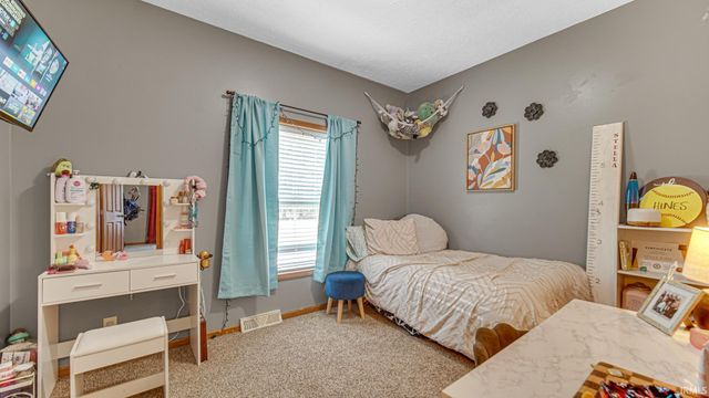 3087 River Drive, Rochester, IN 46975