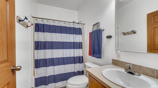 3087 River Drive, Rochester, IN 46975