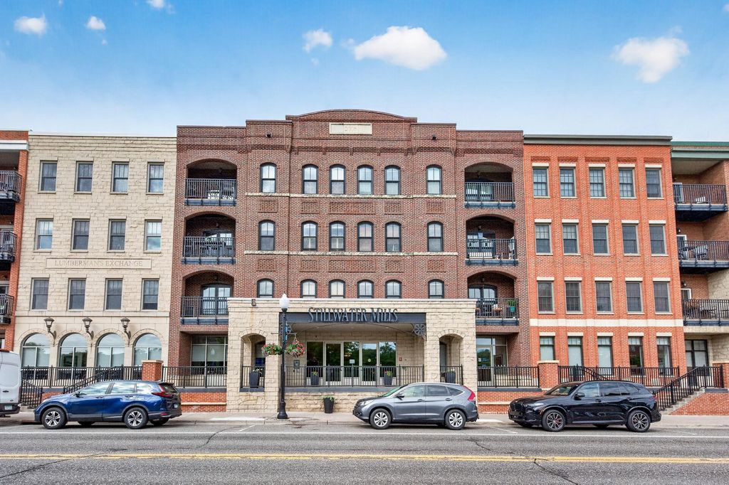 350 Main Street N 406, Stillwater, MN 55082 — exterior