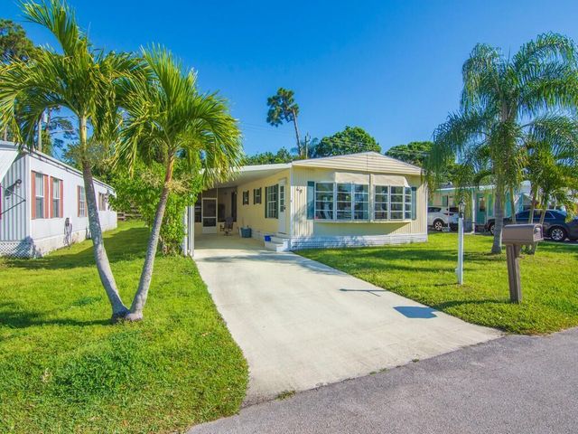 49 Camino Del Rio, Port St Lucie, FL 34952