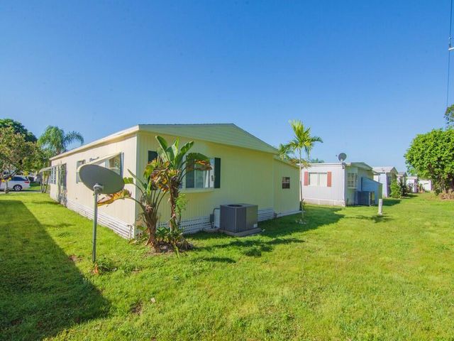 49 Camino Del Rio, Port St Lucie, FL 34952