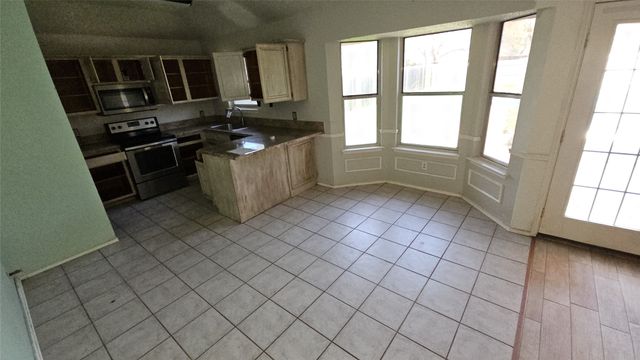 1221 Nicole Way, Fort Worth, TX 76028