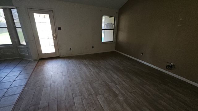 1221 Nicole Way, Fort Worth, TX 76028