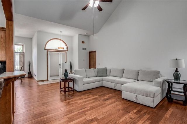 16017 Cedar Street, Basehor, KS 66007