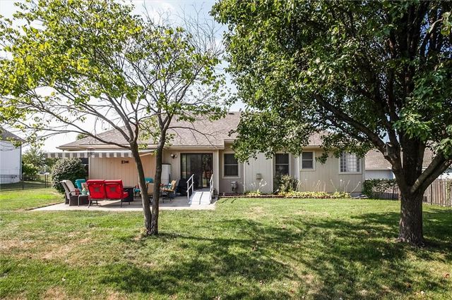 16017 Cedar Street, Basehor, KS 66007