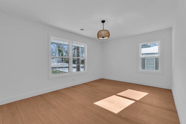 5 Brewster Drive, Taylors, SC 29687