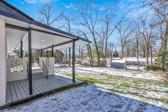 5 Brewster Drive, Taylors, SC 29687