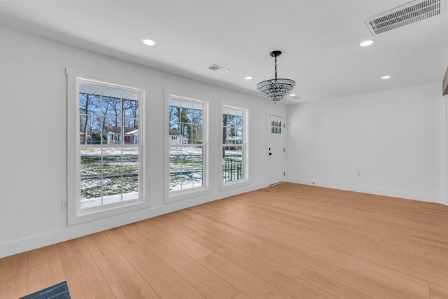 5 Brewster Drive, Taylors, SC 29687