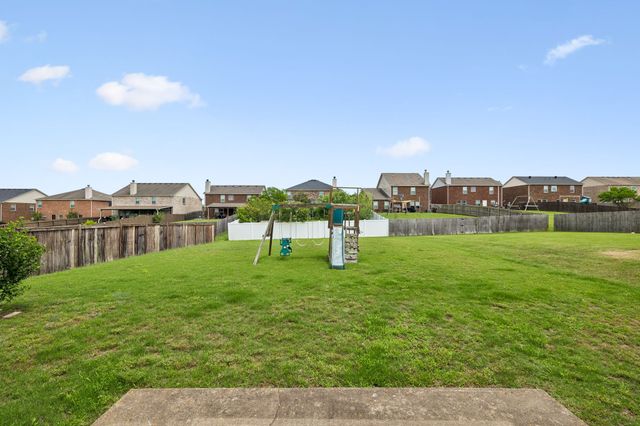 1017 Harmony Ln, Hendersonville, TN 37075