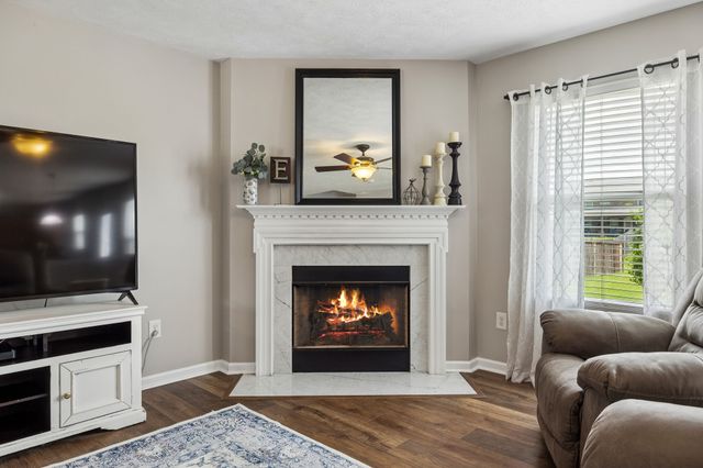 1017 Harmony Ln, Hendersonville, TN 37075