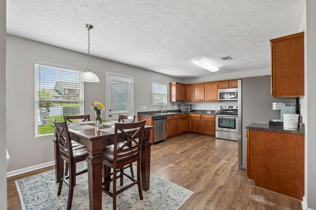 1017 Harmony Ln, Hendersonville, TN 37075