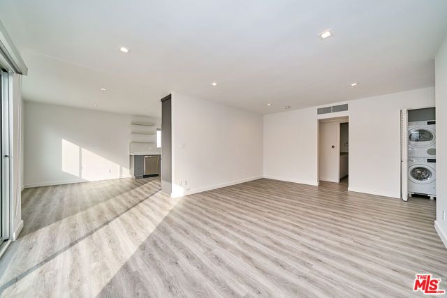 425 S Willaman Drive 308, Los Angeles, CA 90048