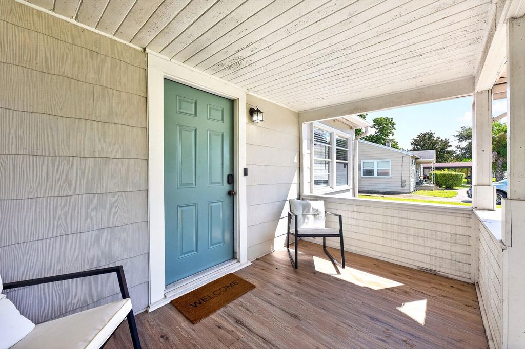 Image 2 of property listing at 401 E JERSEY STREET, Orlando, FL 32806