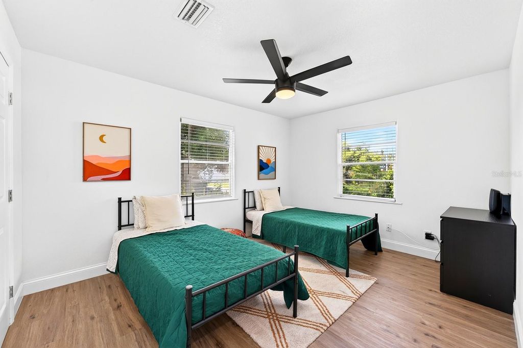 Image 16 of property listing at 401 E JERSEY STREET, Orlando, FL 32806