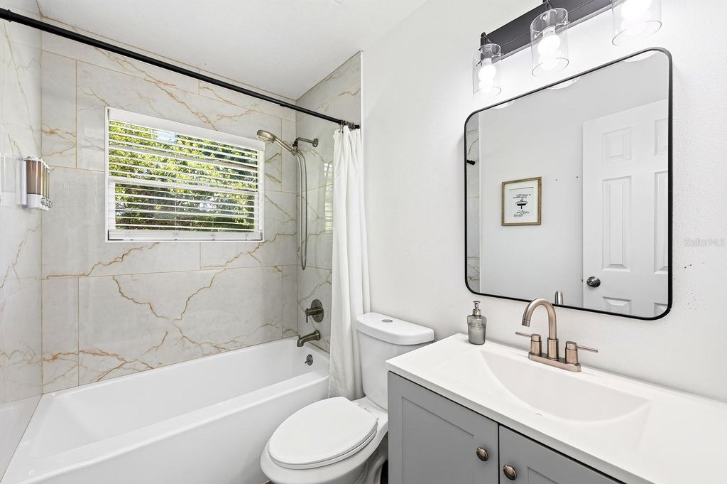 Image 17 of property listing at 401 E JERSEY STREET, Orlando, FL 32806