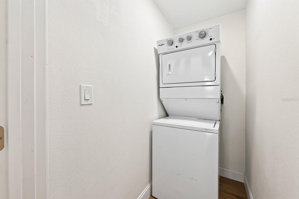Image 19 of property listing at 401 E JERSEY STREET, Orlando, FL 32806