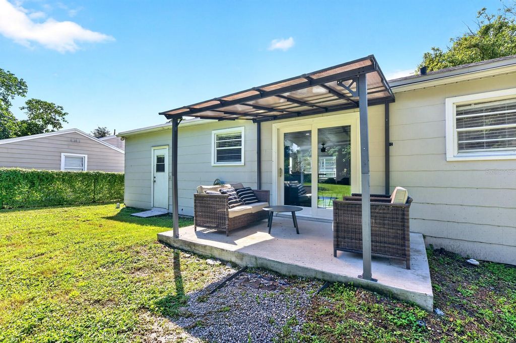 Image 20 of property listing at 401 E JERSEY STREET, Orlando, FL 32806
