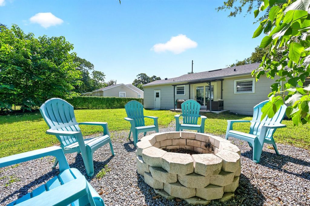 Image 23 of property listing at 401 E JERSEY STREET, Orlando, FL 32806