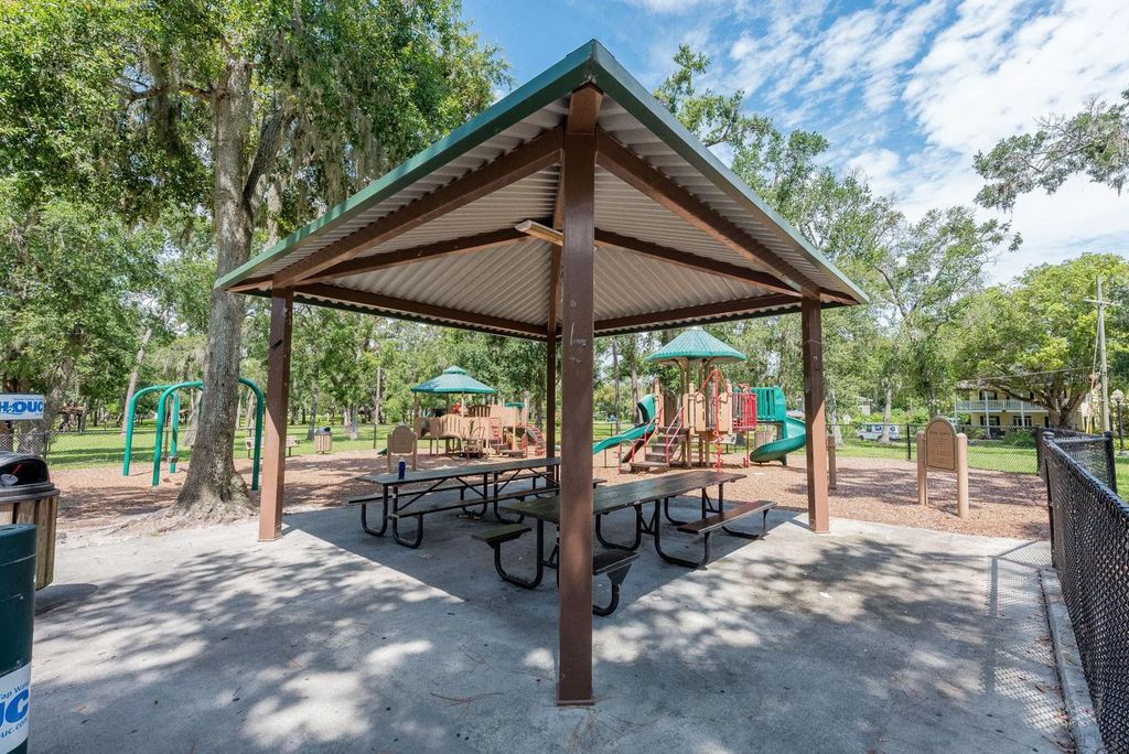 Image 34 of property listing at 401 E JERSEY STREET, Orlando, FL 32806