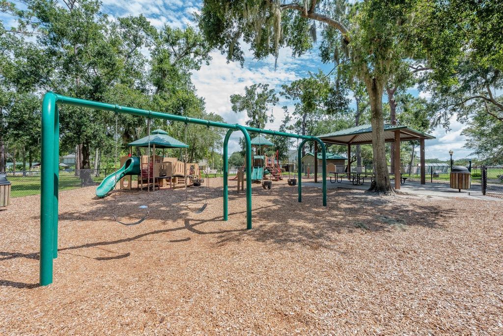 Image 35 of property listing at 401 E JERSEY STREET, Orlando, FL 32806