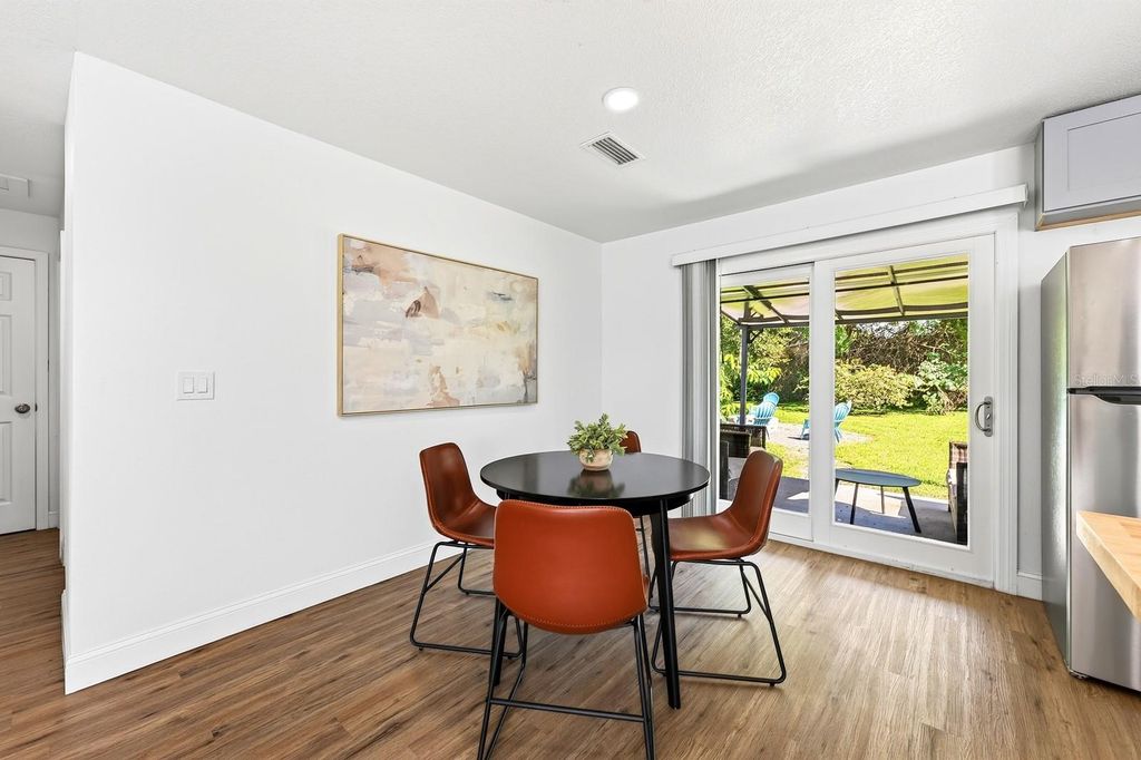 Image 9 of property listing at 401 E JERSEY STREET, Orlando, FL 32806