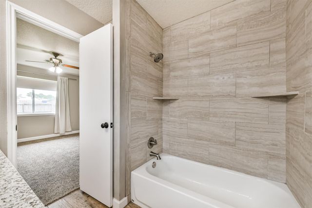 2436 Caroline Street, Dickinson, TX 77539