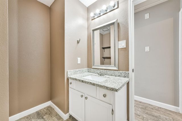 2436 Caroline Street, Dickinson, TX 77539