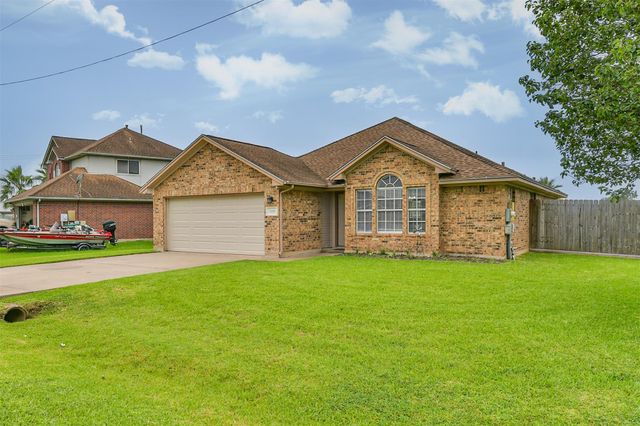 2436 Caroline Street, Dickinson, TX 77539