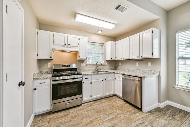 2436 Caroline Street, Dickinson, TX 77539
