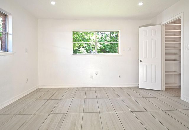807 Turney Drive, Houston, TX 77038