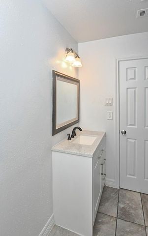 807 Turney Drive, Houston, TX 77038