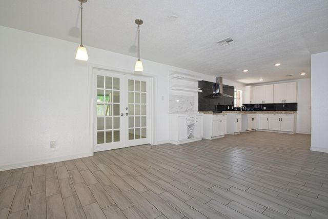 807 Turney Drive, Houston, TX 77038