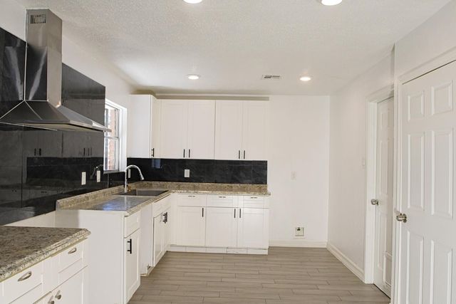807 Turney Drive, Houston, TX 77038