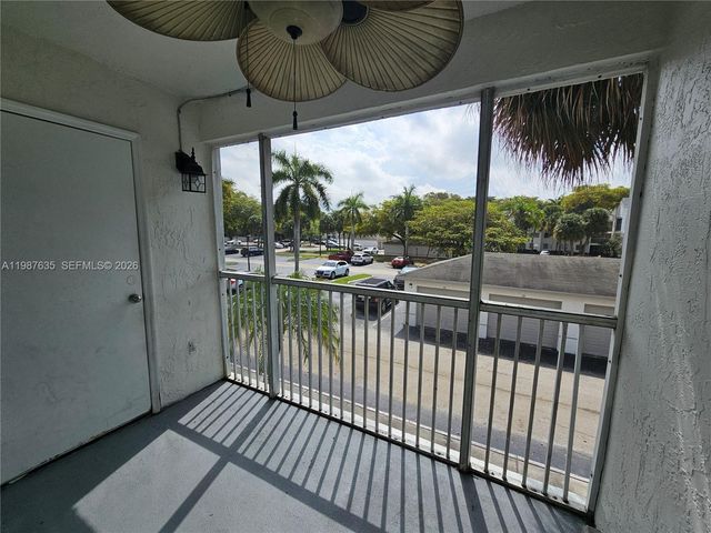 5686 Rock Island Rd 126, Tamarac, FL 33319